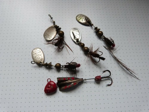 Lot anciens leurres peche - d,